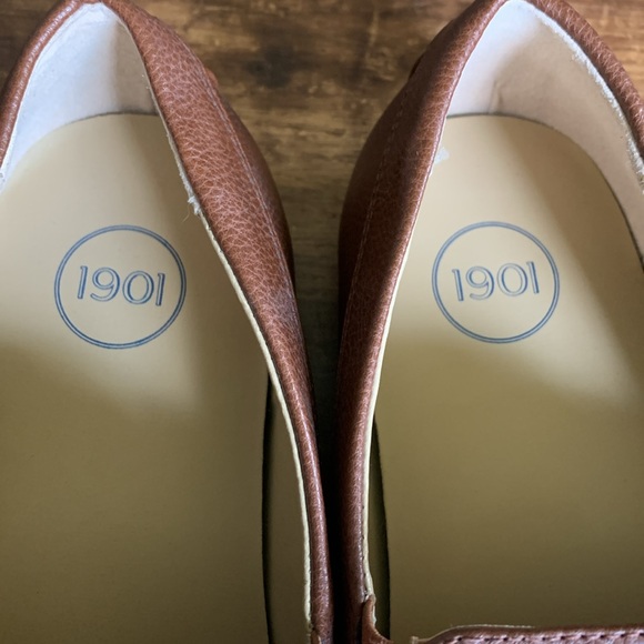 1901 TAN LOAFER SHOES - Picture 5 of 7